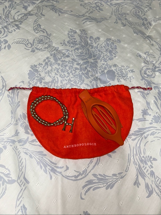 Anthropologie Jewelry - Anthropologie Gold H Bracelet with Kaxi Flat Hair Clip